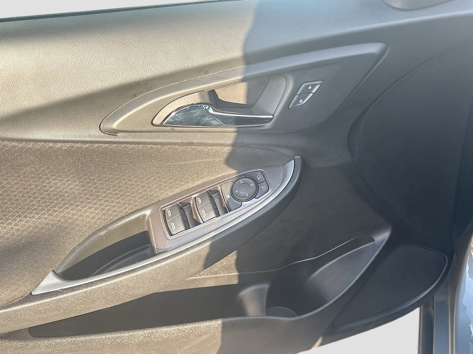 Used 2024 Chevrolet Malibu LT FWD image 17