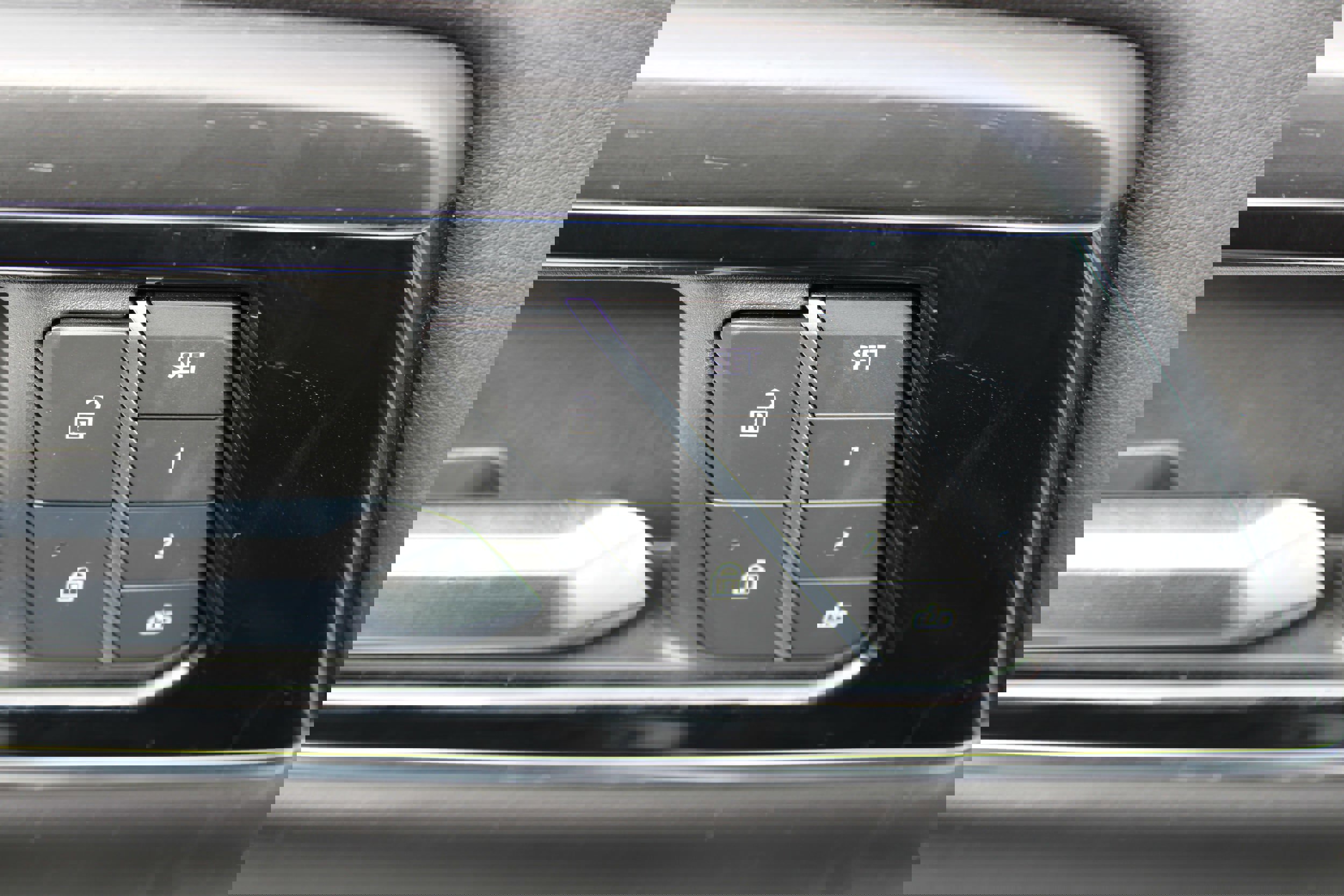 Used 2025 GMC Yukon Denali image 20