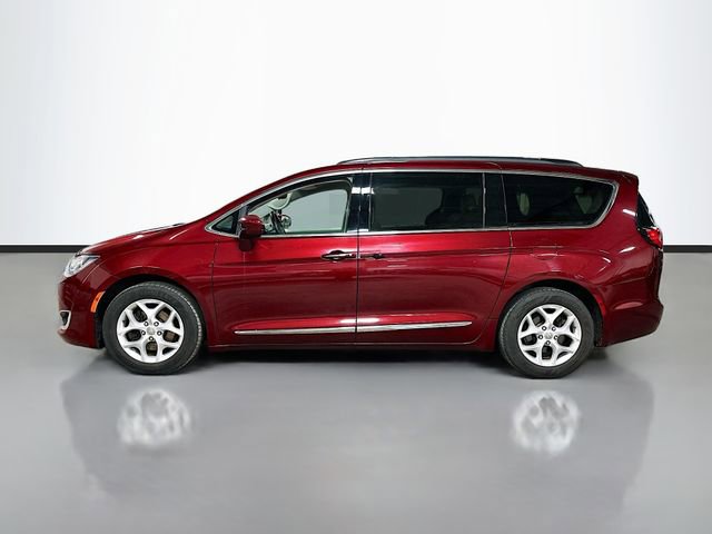 Used 2017 Chrysler Pacifica Touring-L image 9