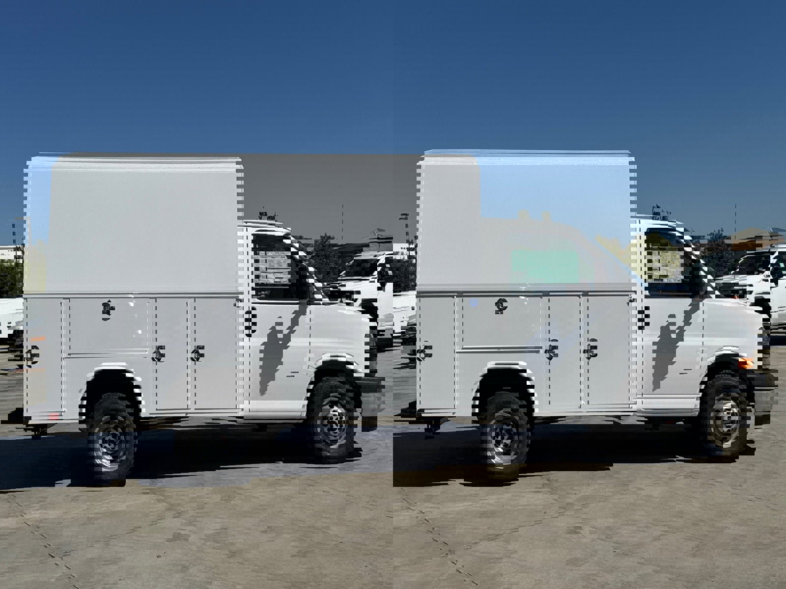 New 2025 GMC Savana 3500 w/ Power Convenience Package image 7