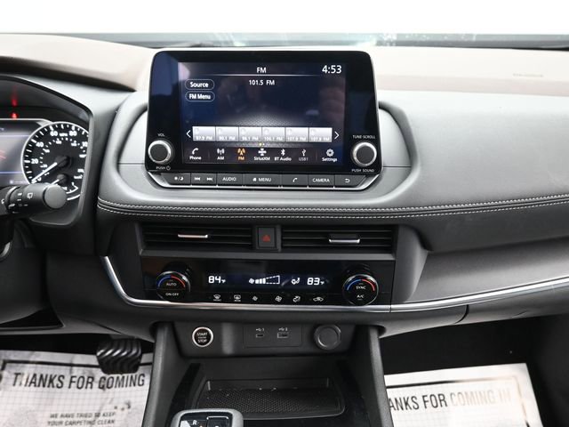 Used 2023 Nissan Rogue SV image 17