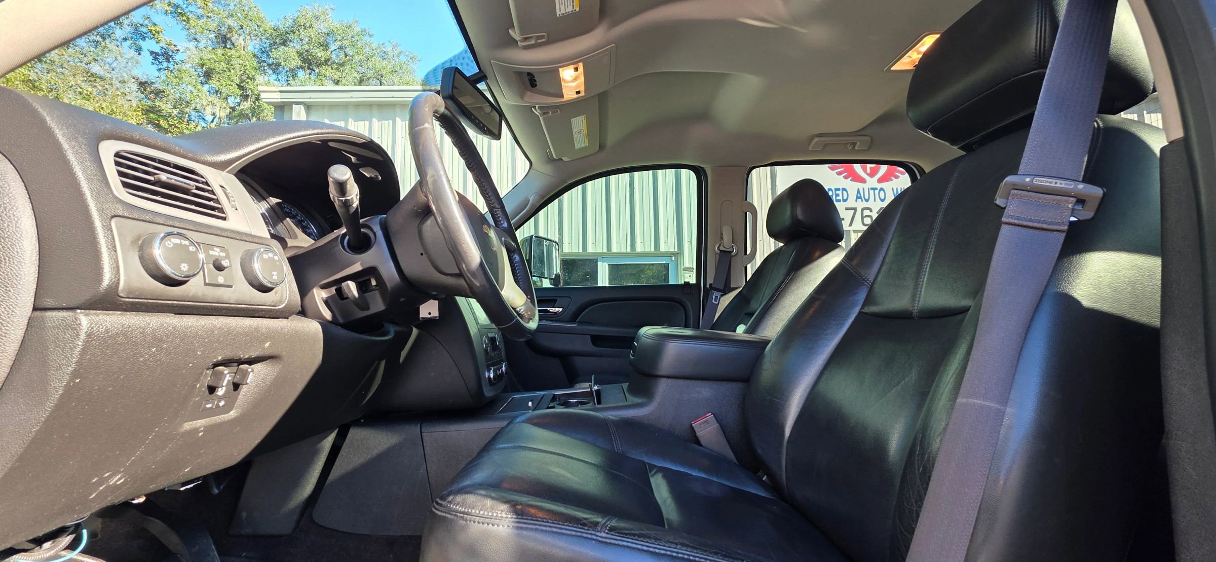Used 2014 Chevrolet Silverado 2500 LTZ w/ LTZ Plus Package AWD/4WD image 8