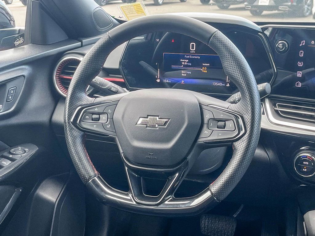 Certified 2024 Chevrolet Trax RS w/ Driver Confidence Package image 20