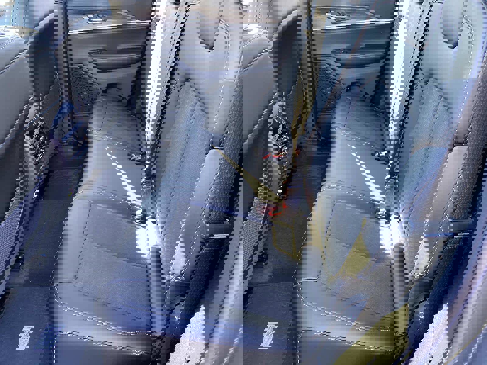 New 2026 Jeep Grand Cherokee Altitude image 7