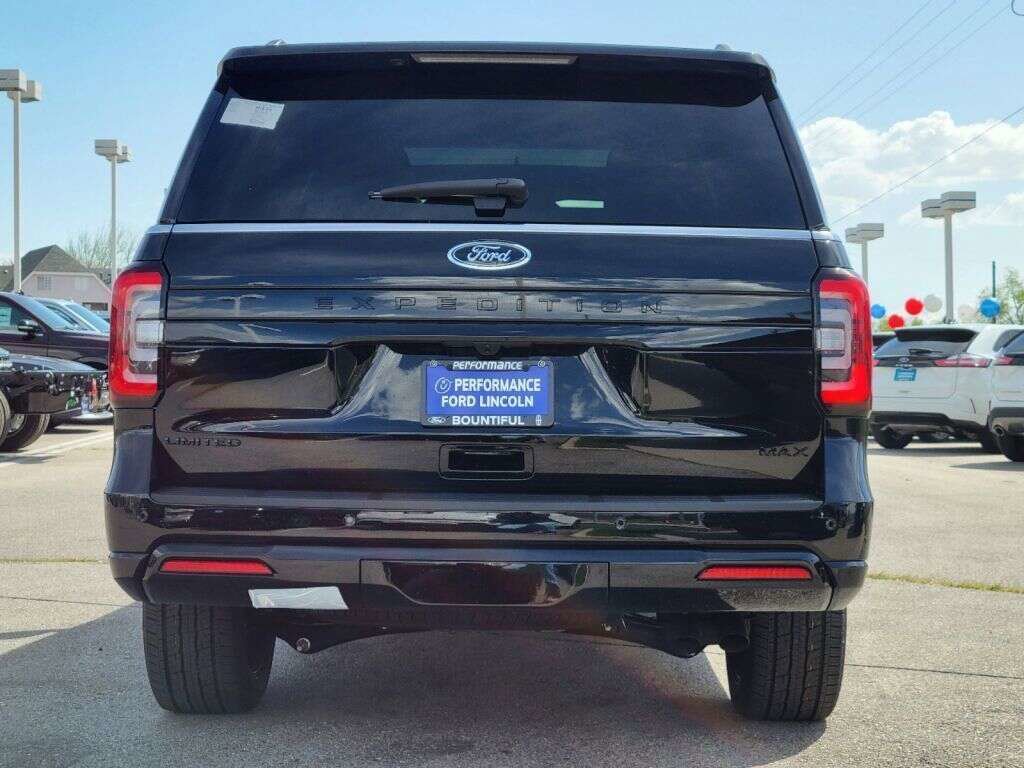 Used 2023 Ford Expedition Max Limited AWD/4WD image 13