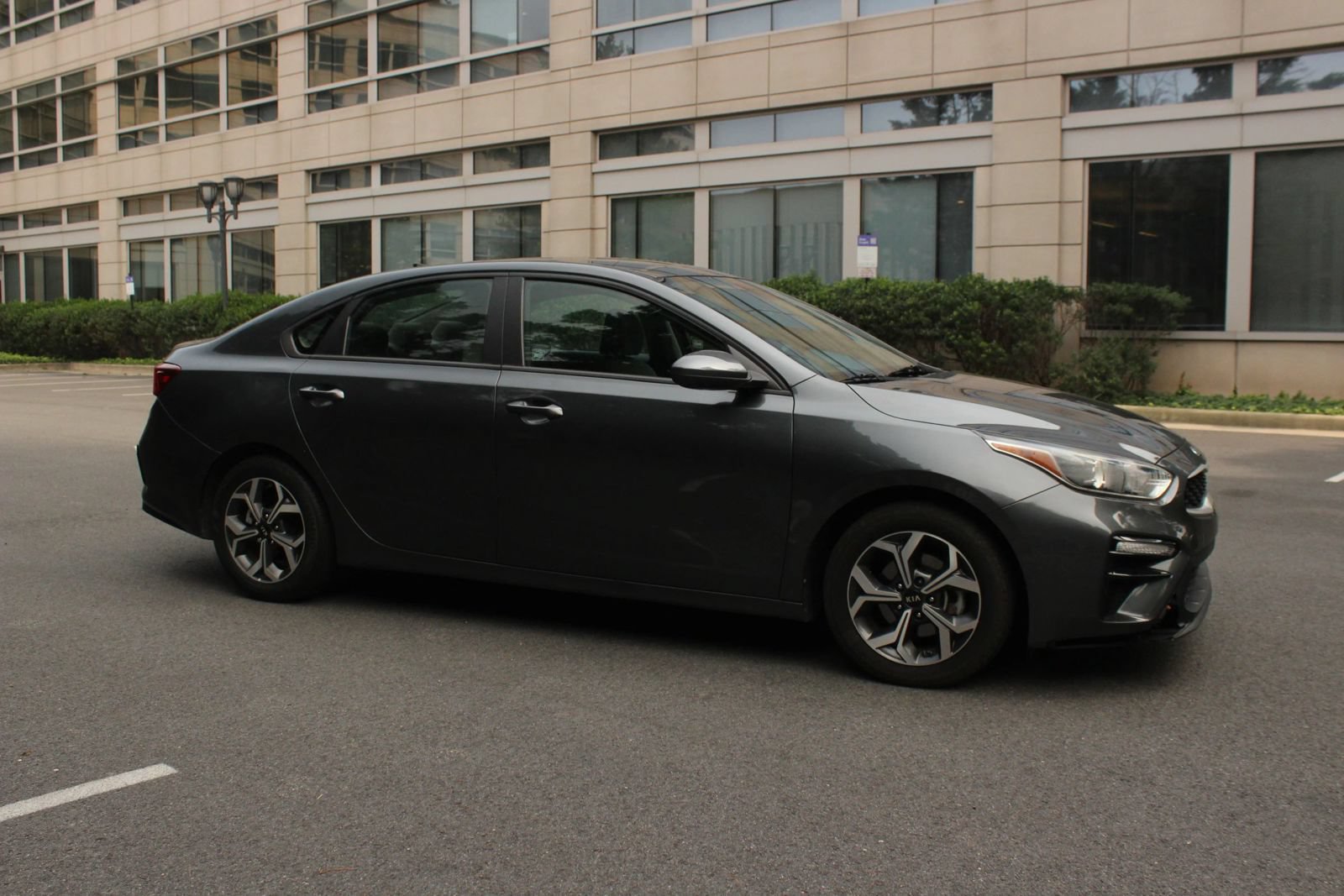Used 2021 Kia Forte LXS FWD image 2