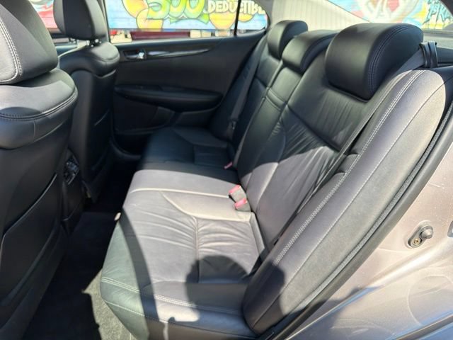 Used 2004 Lexus ES 330 w/ Premium Pkg FWD image 19