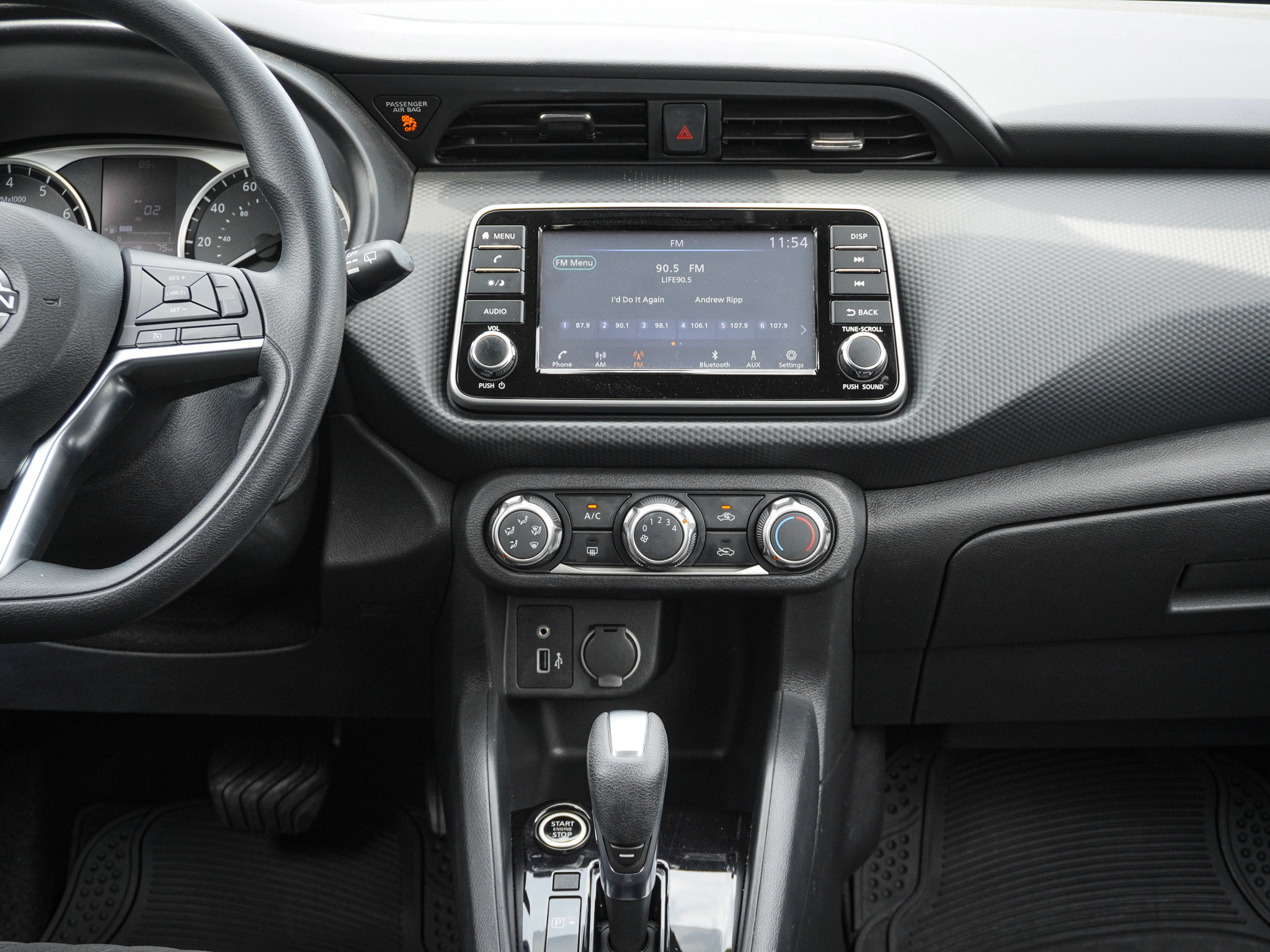 Used 2022 Nissan Kicks S FWD image 29