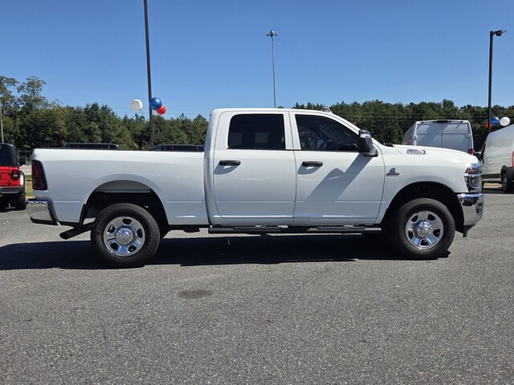 Used 2022 RAM 2500 Tradesman w/ Chrome Appearance Group AWD/4WD image 12