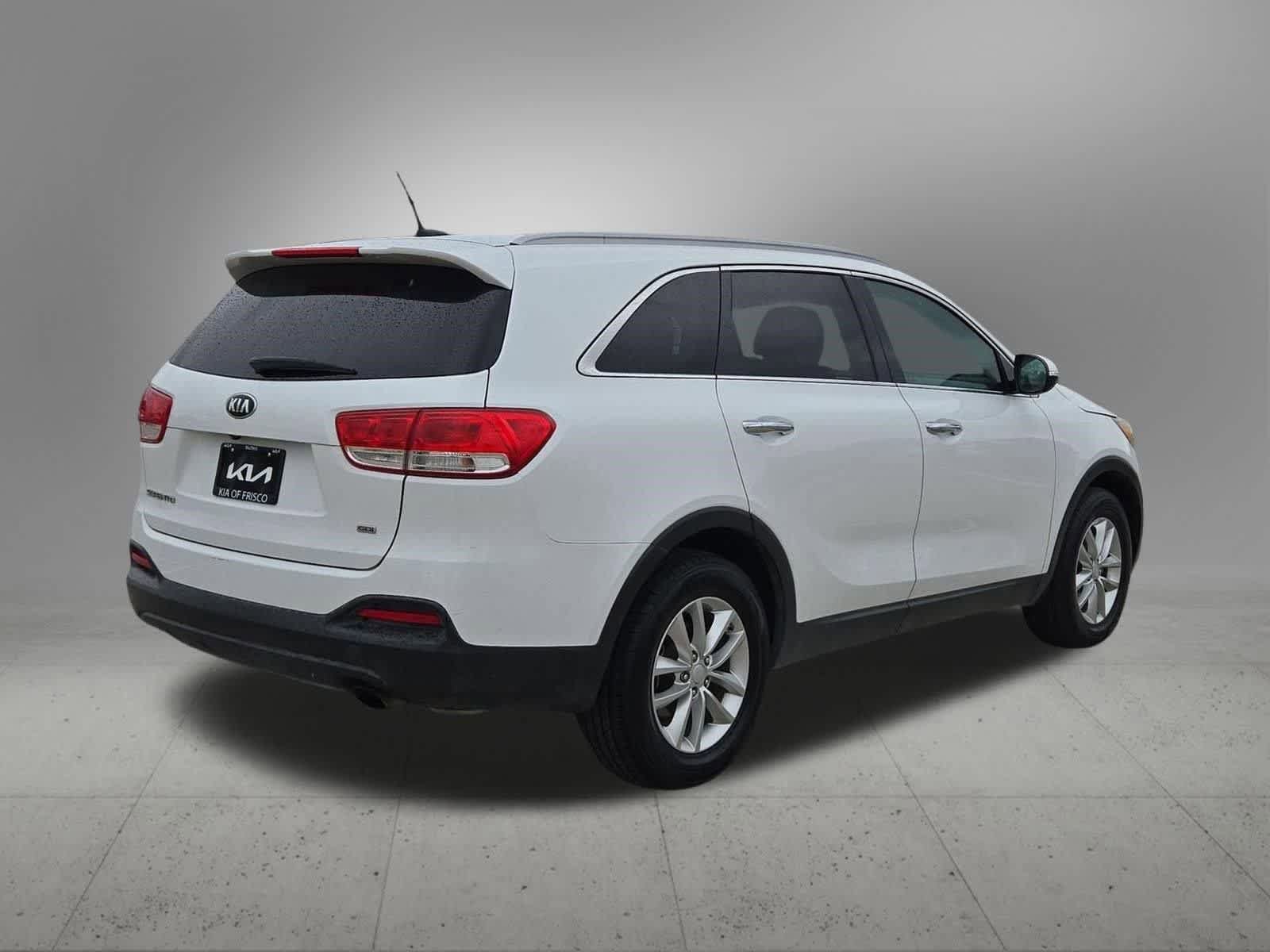 Used 2016 Kia Sorento FWD image 6