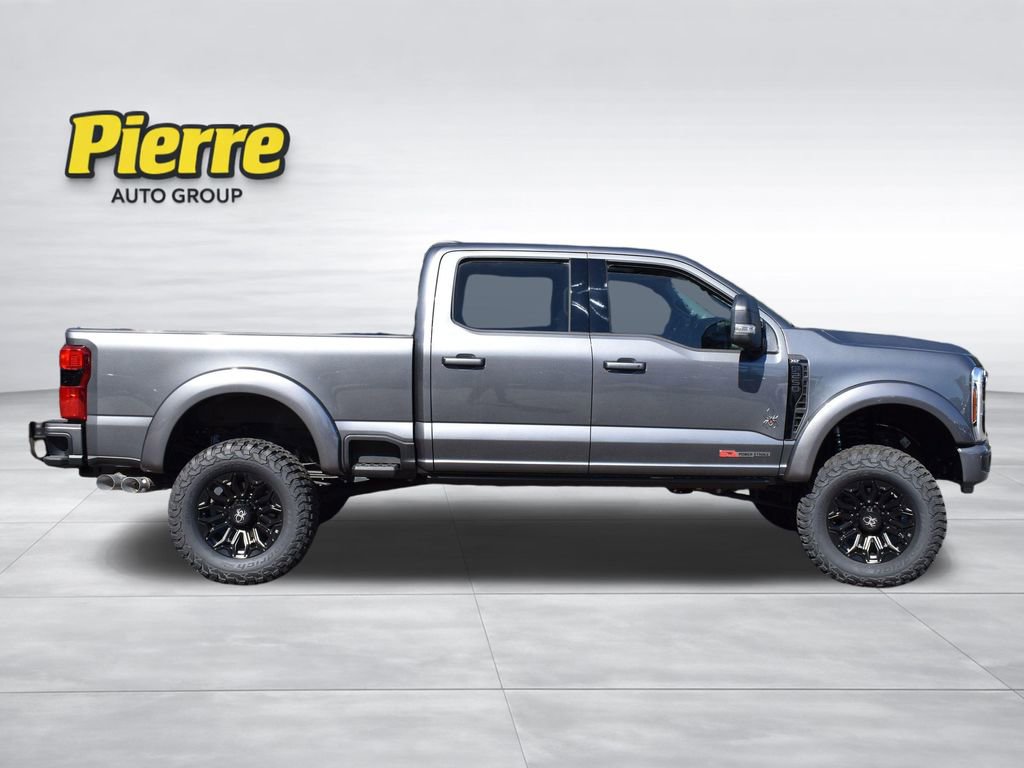 New 2025 Ford F250 XLT w/ Black Appearance Package AWD/4WD image 4