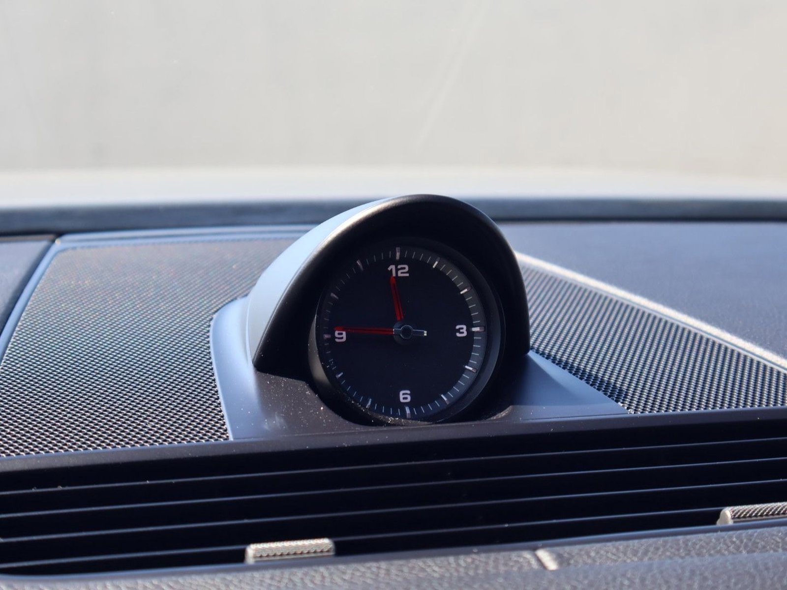 Certified 2023 Porsche Panamera 4 image 28