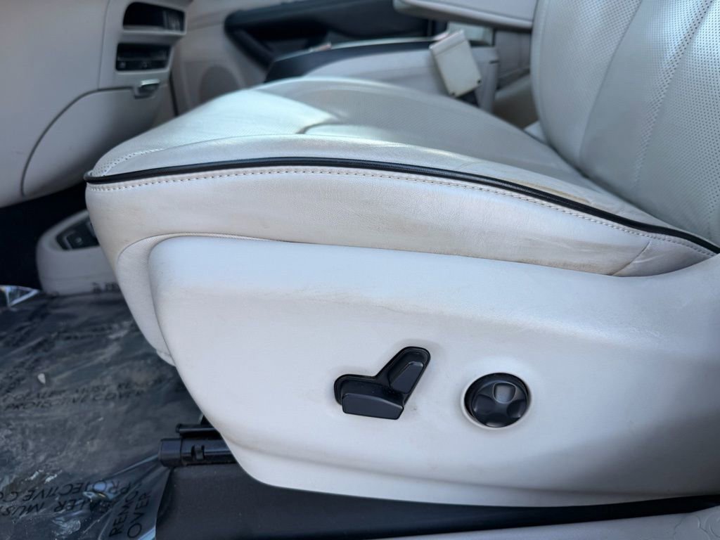 Used 2017 Chrysler Pacifica Platinum image 18