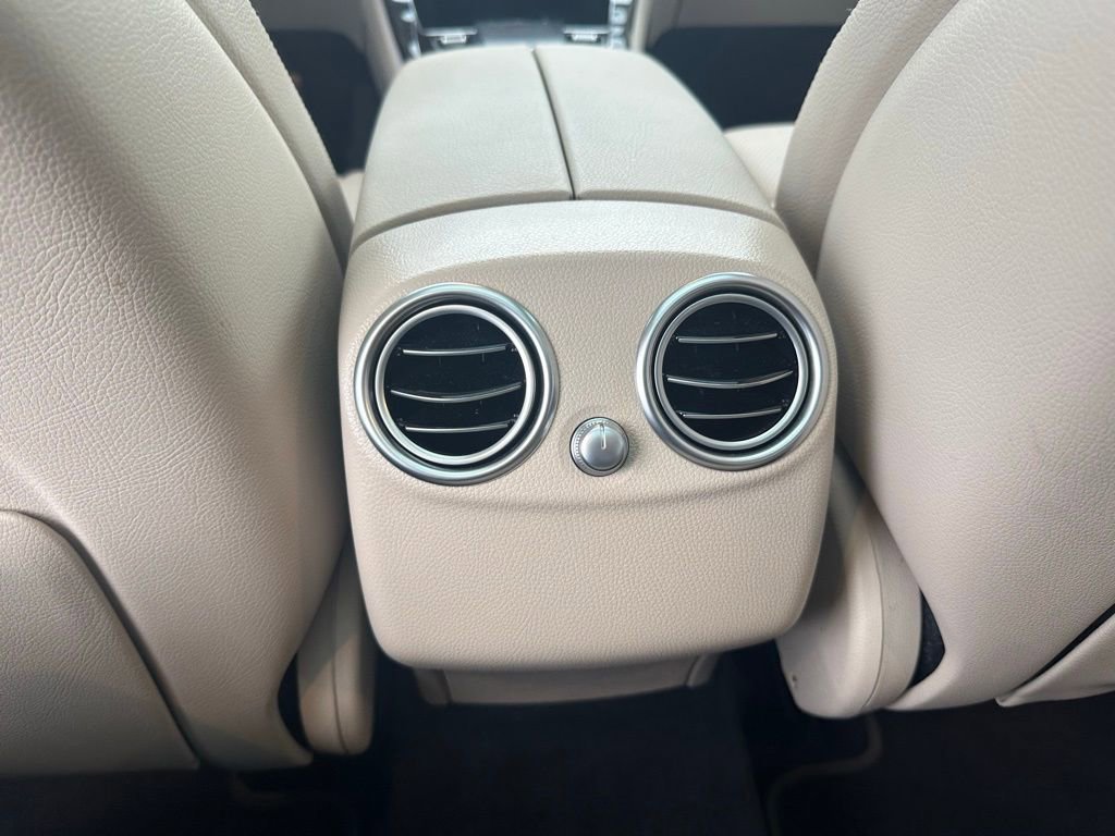 Used 2022 Mercedes-Benz GLC 300 image 26