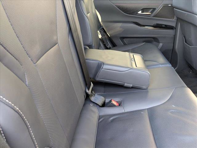 Used 2023 Lexus LX 600 LX 600 Premium w/ Appearance Package image 20