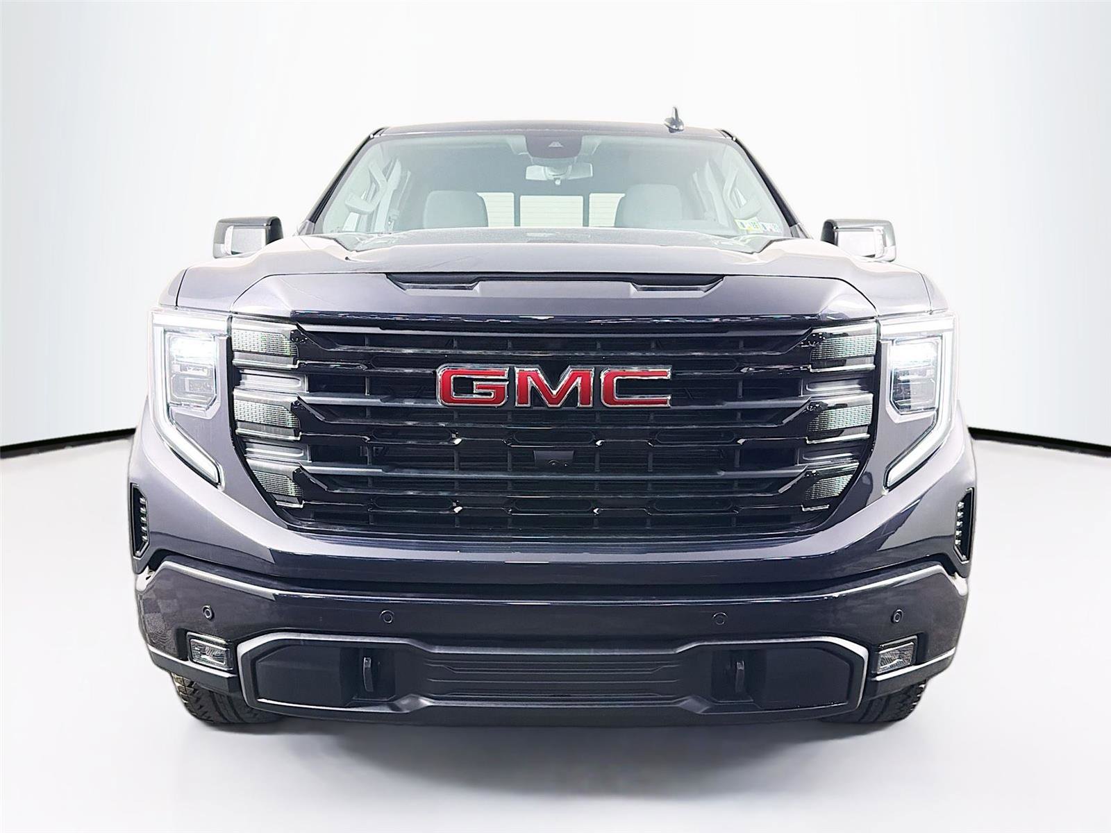New 2026 GMC Sierra 1500 Elevation image 2