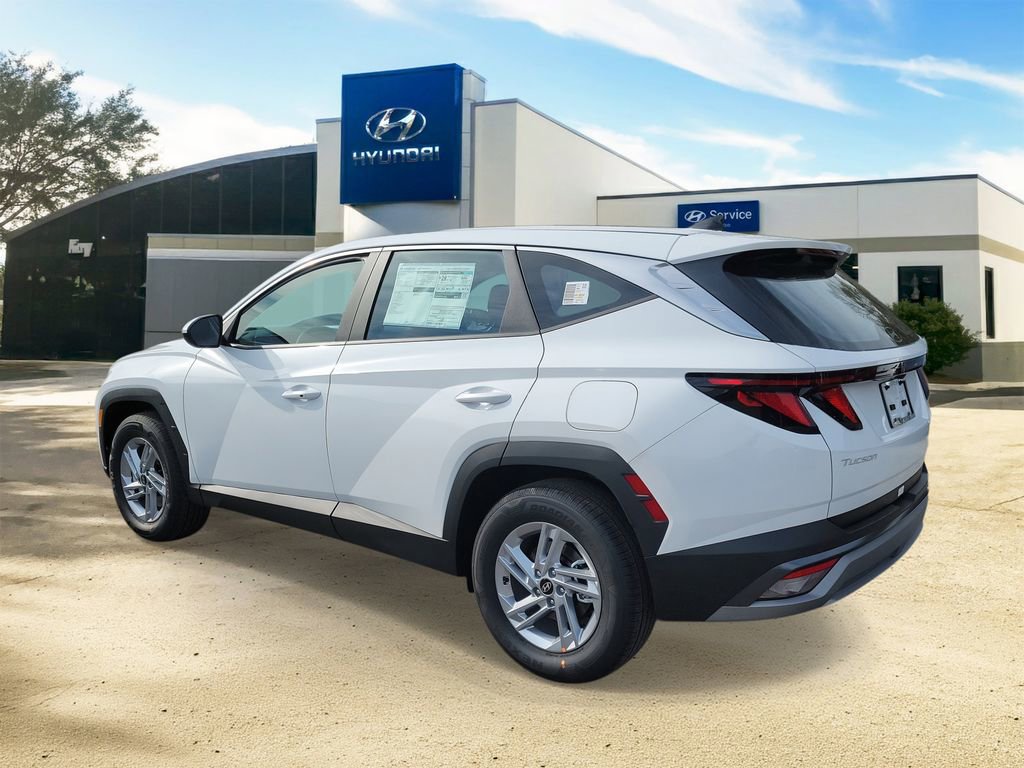 Used 2026 Hyundai Tucson SE image 3