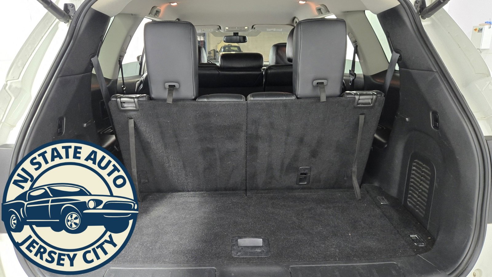 Used 2018 Nissan Pathfinder SL image 34