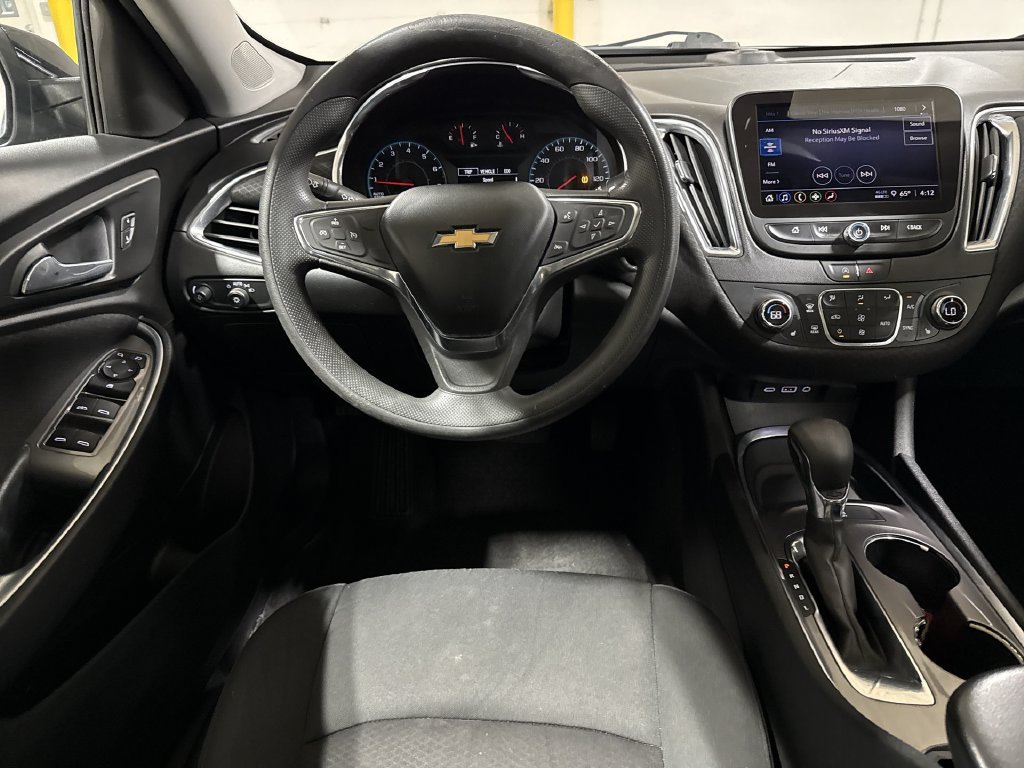 Used 2021 Chevrolet Malibu LT FWD image 11