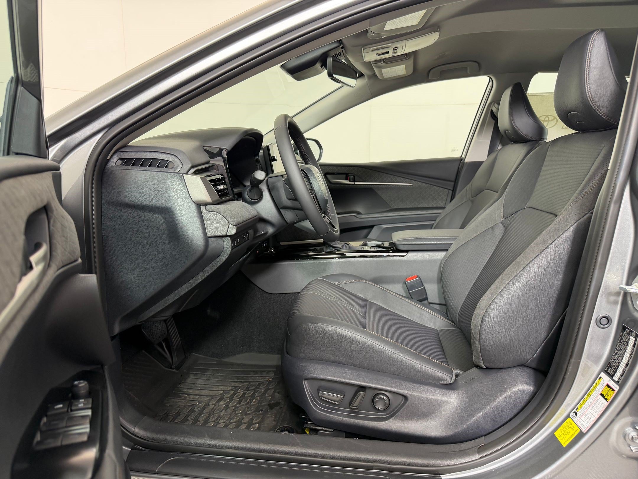 New 2026 Toyota Camry XLE FWD image 5