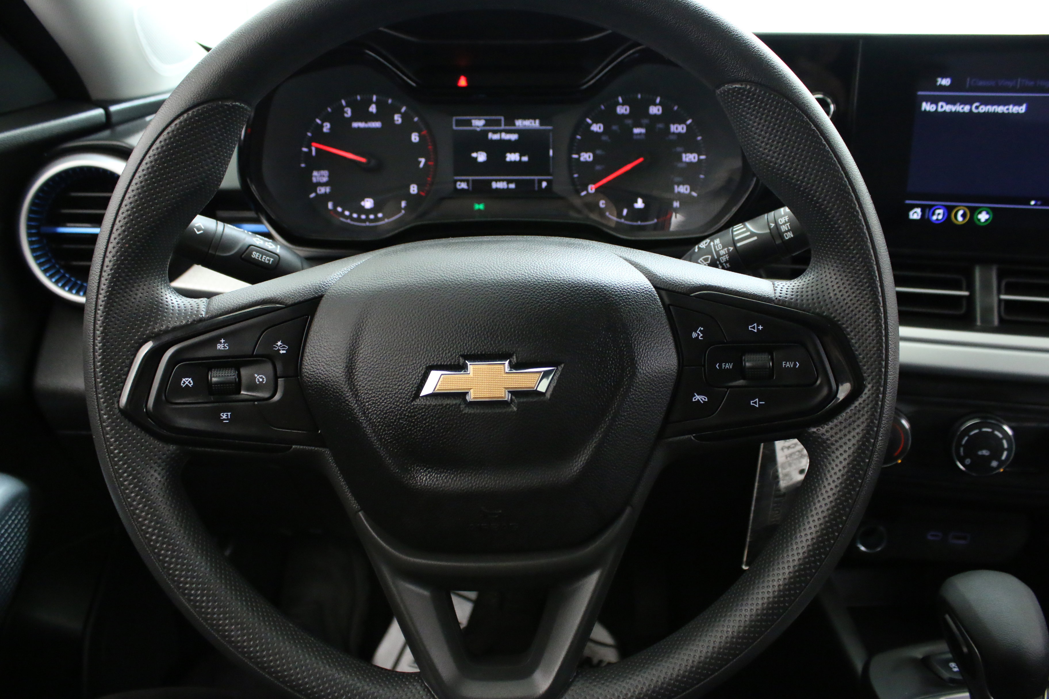 Certified 2024 Chevrolet Trax LS image 12