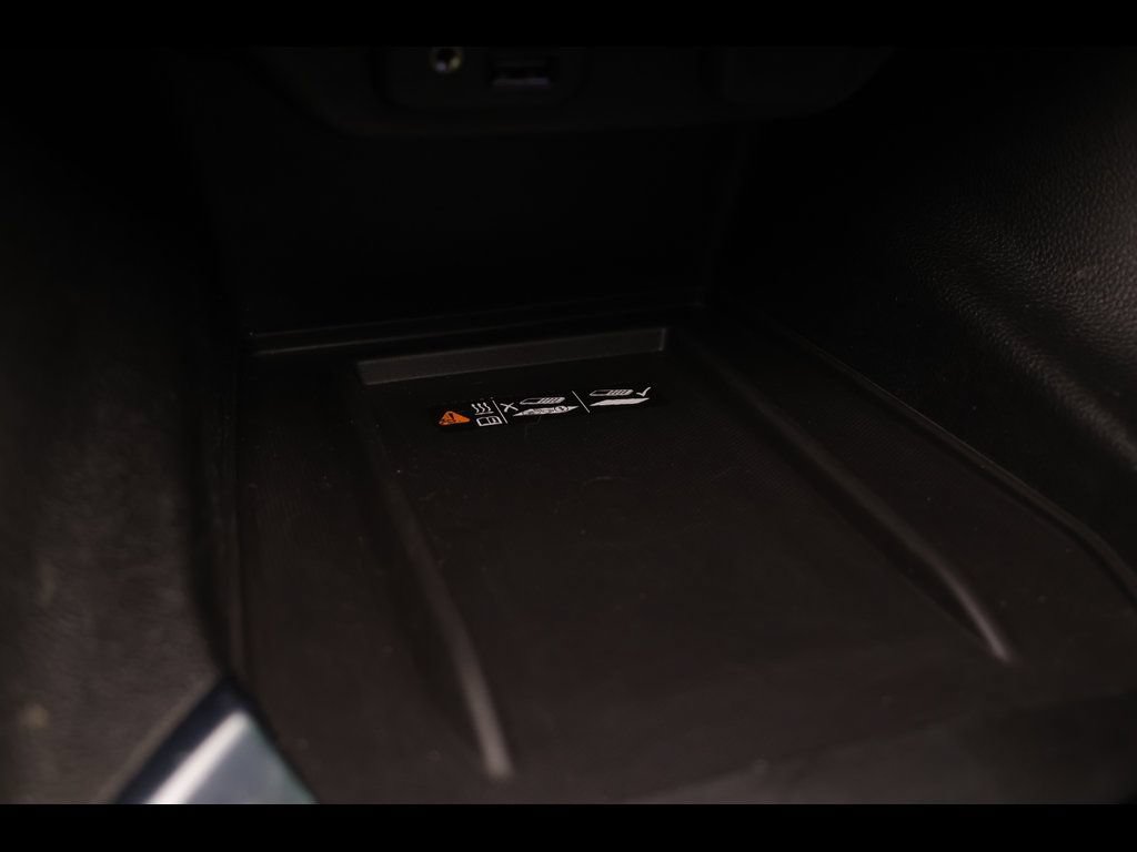 Certified 2023 Chevrolet Traverse RS w/ LPO, Floor Liner Package AWD/4WD image 31