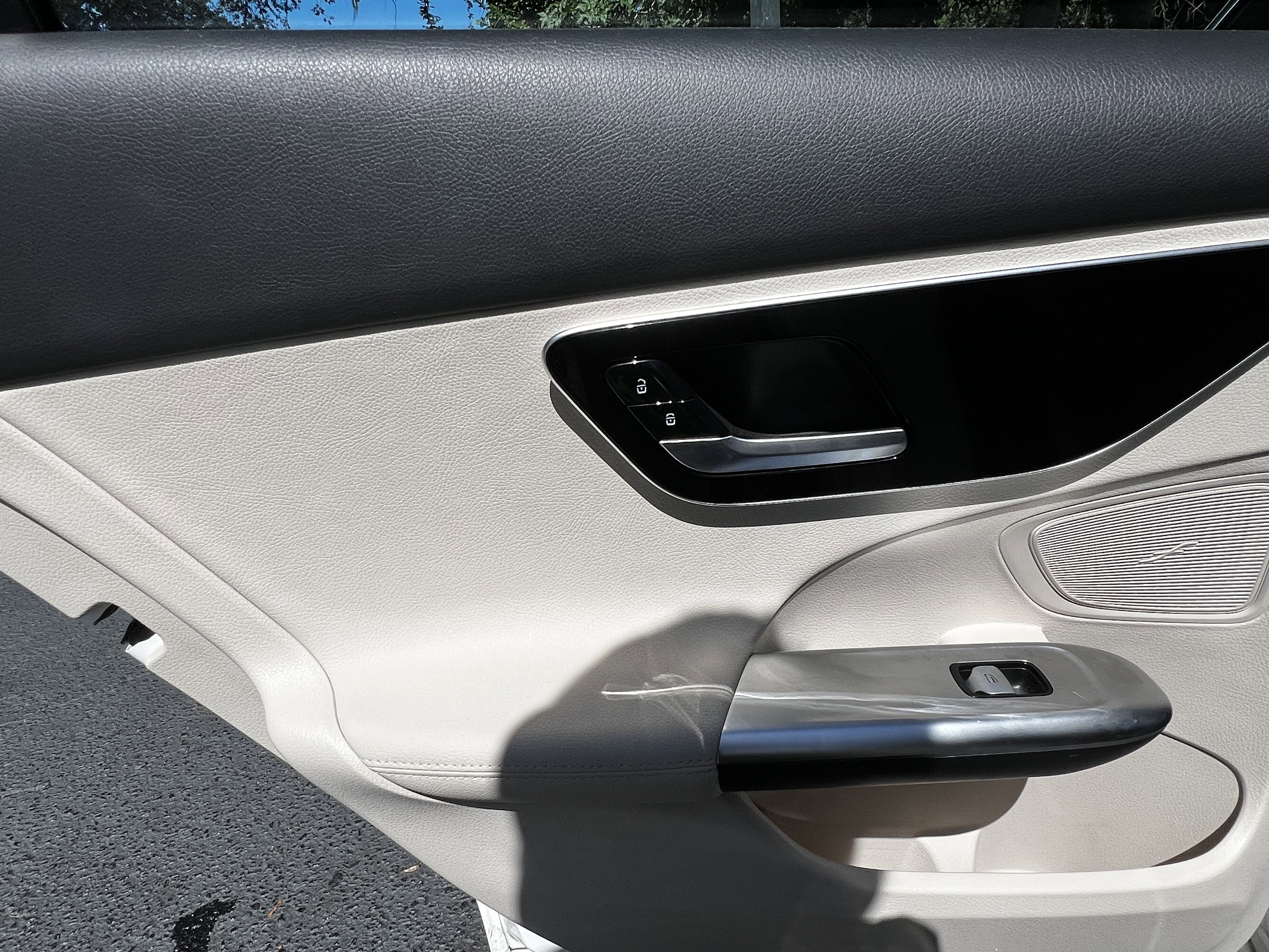 Used 2023 Mercedes-Benz C 300 Sedan image 27