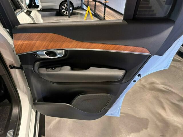 Used 2023 Volvo XC90 B6 Plus w/ Protection Package Premier AWD/4WD image 23
