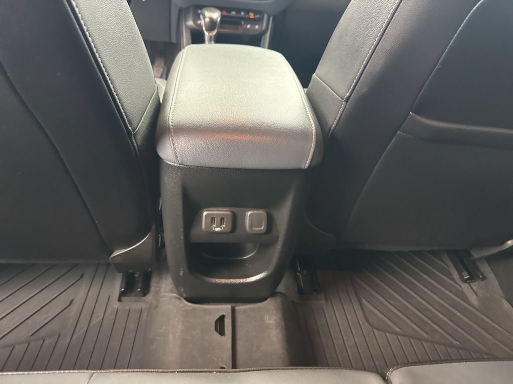 Used 2022 Chevrolet Colorado Z71 AWD/4WD image 31