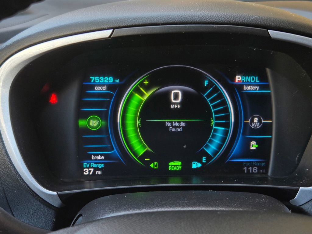 Used 2018 Chevrolet Volt LT w/ Comfort Package FWD image 23
