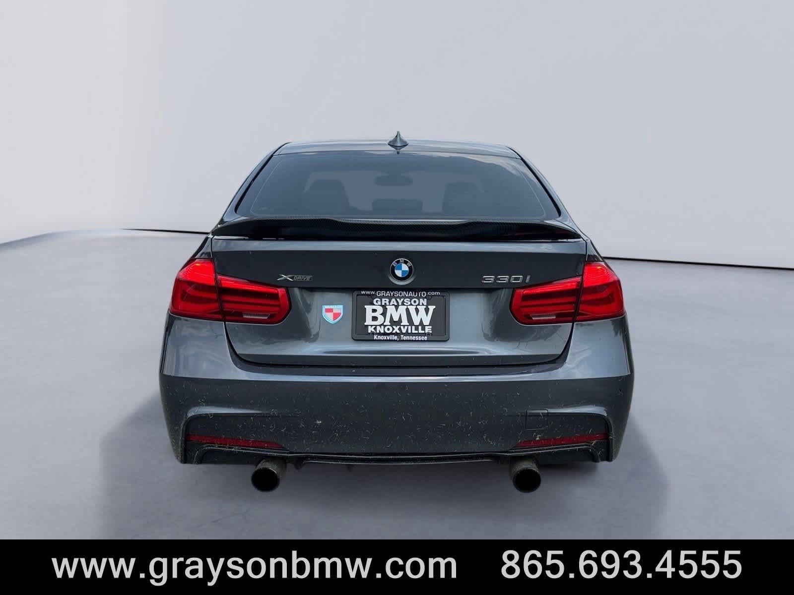 Used 2017 BMW 330i xDrive Sedan AWD/4WD image 4
