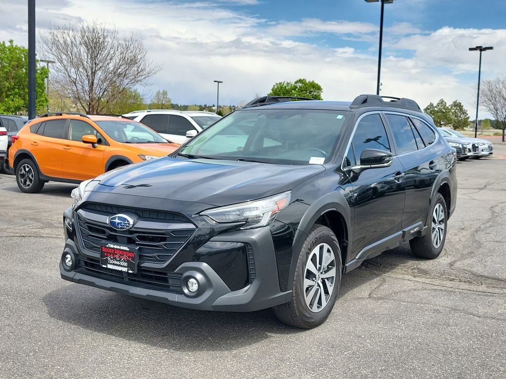 Used 2023 Subaru Outback Premium AWD/4WD image 8