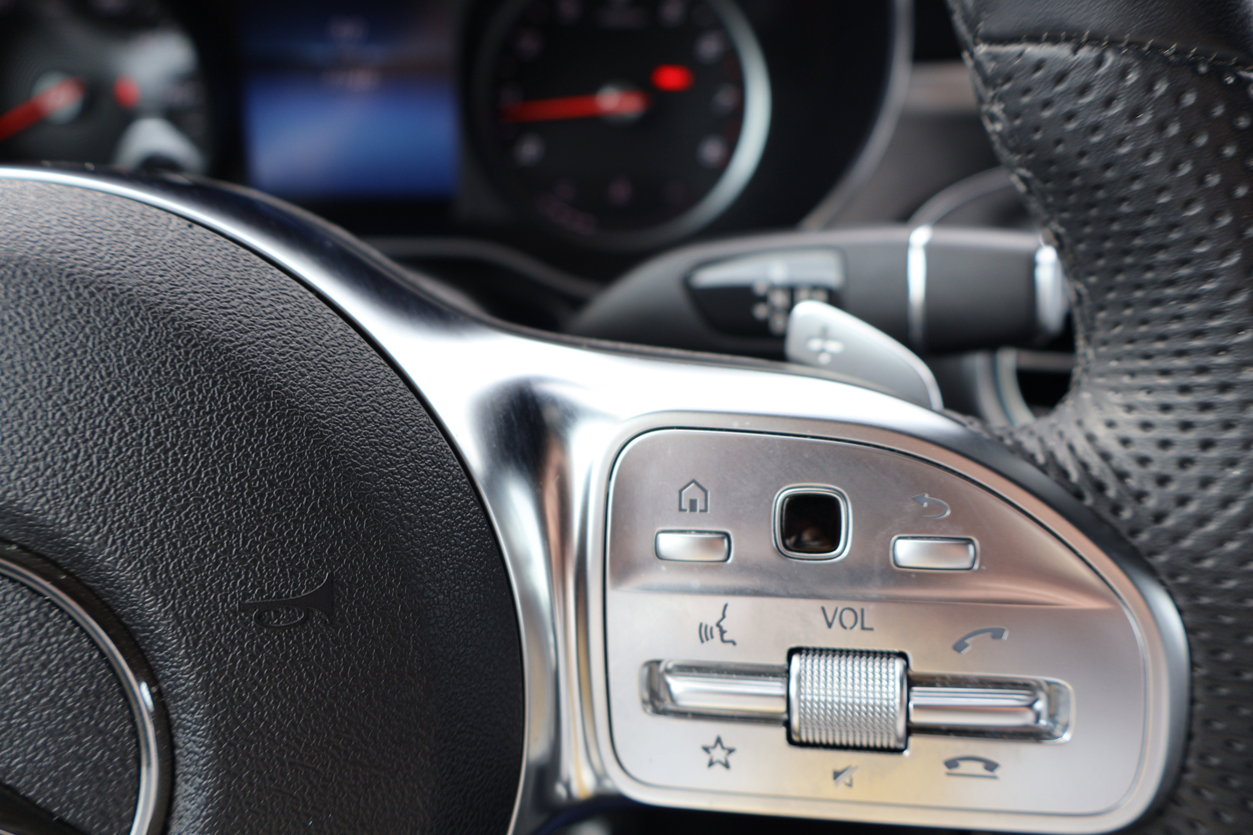 Certified 2022 Mercedes-Benz GLC 300 image 32