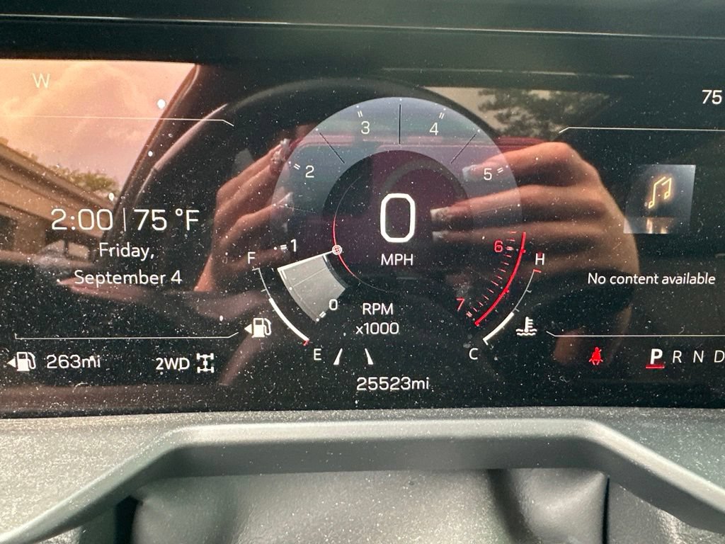 Used 2024 GMC Acadia AT4 w/ Super Cruise Package AWD/4WD image 7