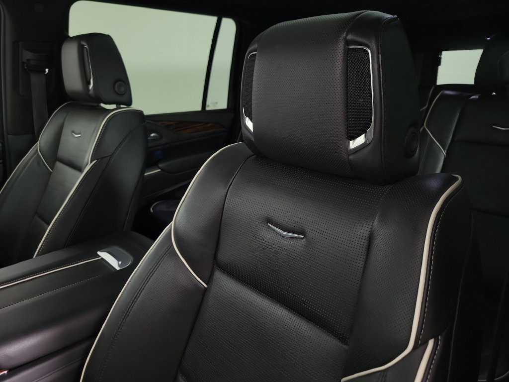 Used 2024 Cadillac Escalade ESV Premium Luxury RWD image 19