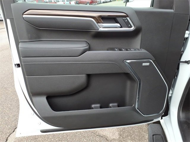 New 2026 Chevrolet Silverado 1500 LT Trail Boss w/ Convenience Package II image 9