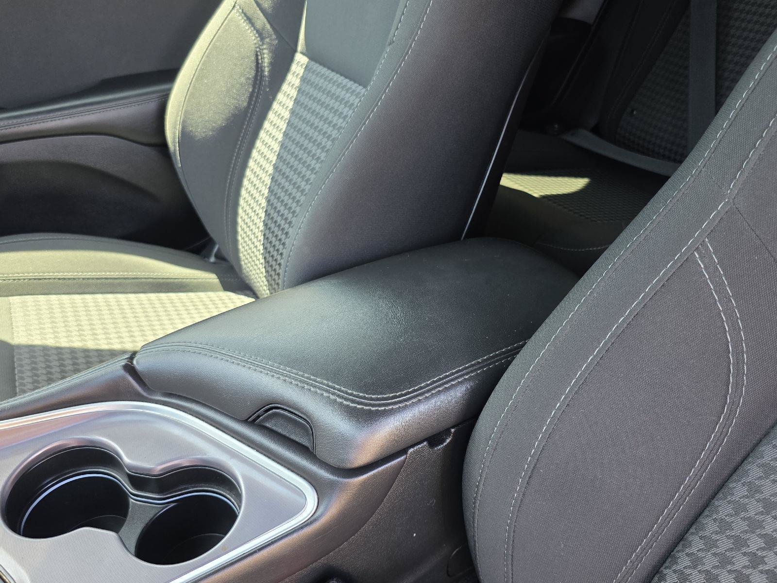 Used 2019 Dodge Challenger SXT w/ Blacktop Package RWD image 28