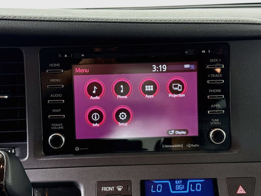 Used 2020 Toyota Sienna XLE FWD image 14