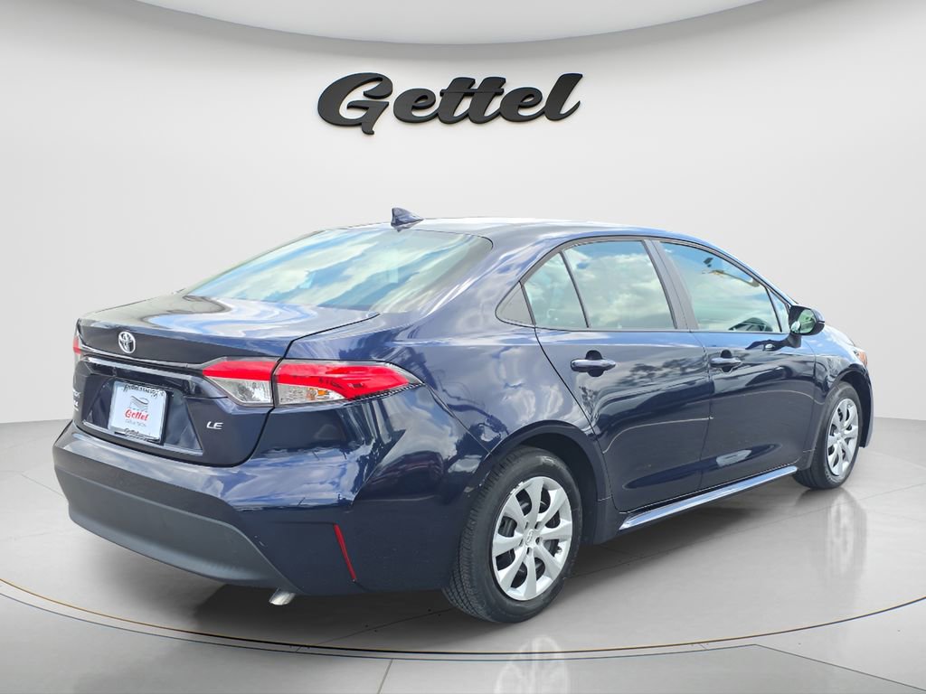 Used 2023 Toyota Corolla LE image 4