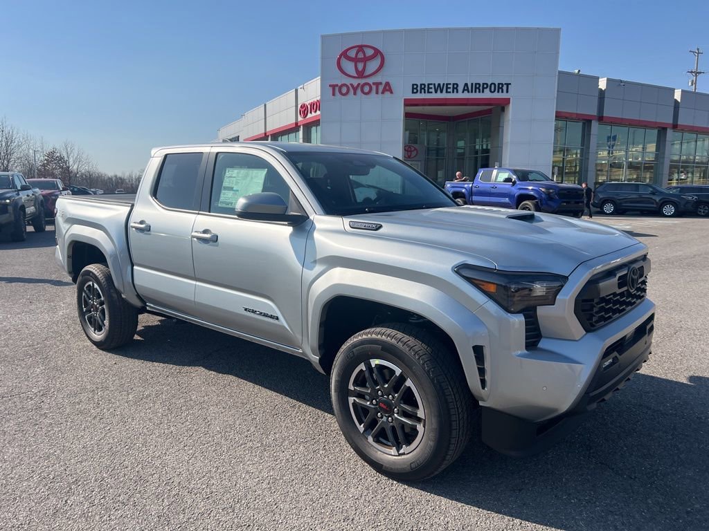 New 2025 Toyota Tacoma TRD Sport image 2