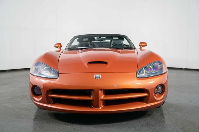 Used 2005 Dodge Viper SRT-10 w/ Copperhead Edition Group RWD image 3