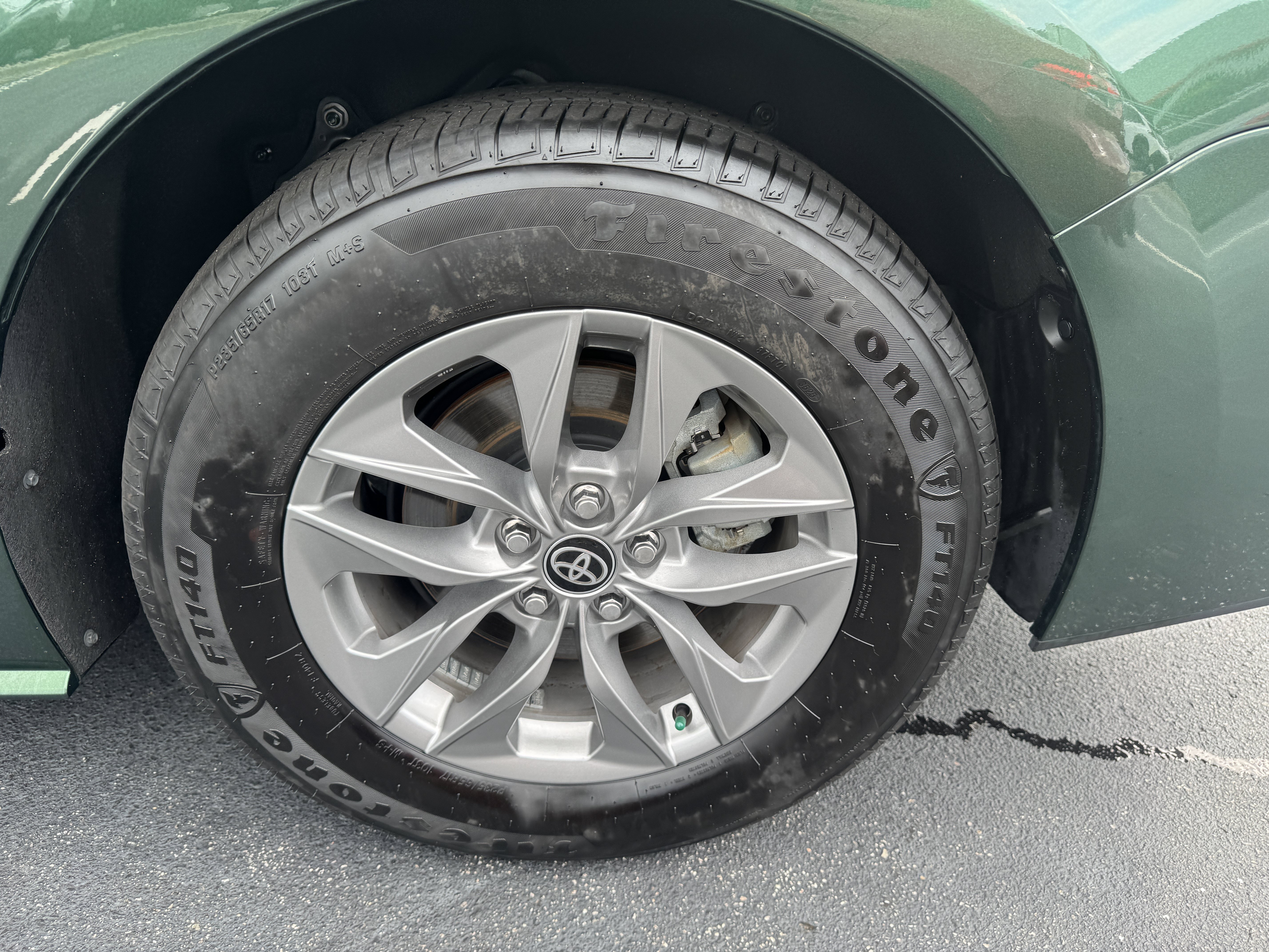 Certified 2026 Toyota Sienna XLE FWD image 26
