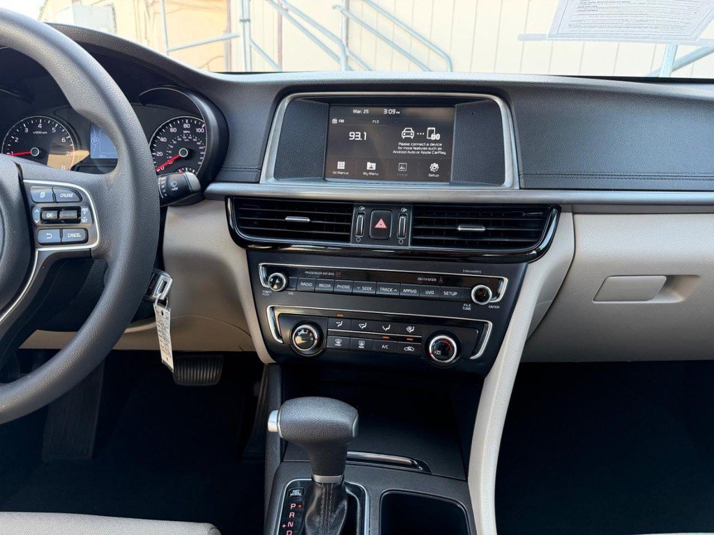 Used 2018 Kia Optima LX FWD image 26