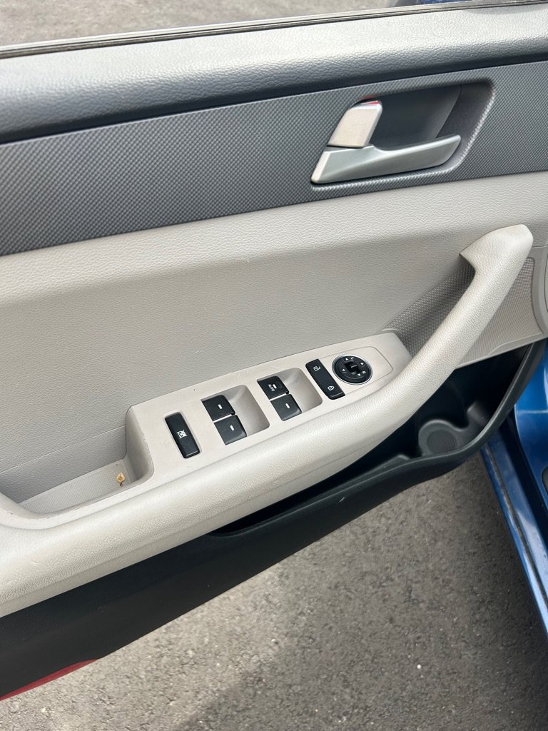 Used 2017 Hyundai Sonata SEL FWD image 5