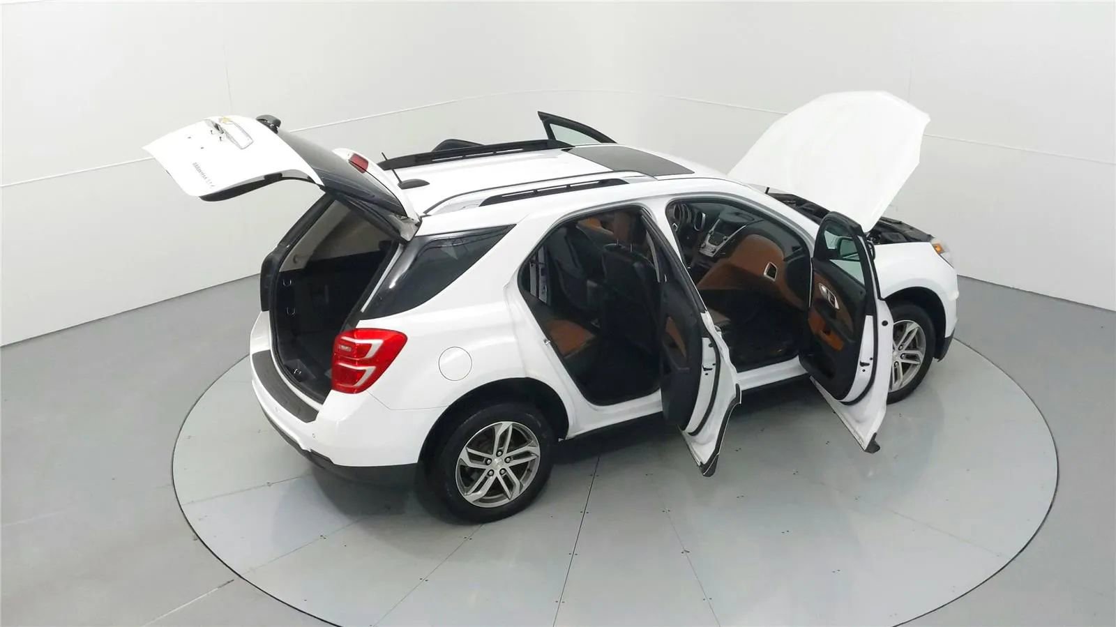 Used 2016 Chevrolet Equinox LTZ w/ Enhanced Convenience Package FWD image 50