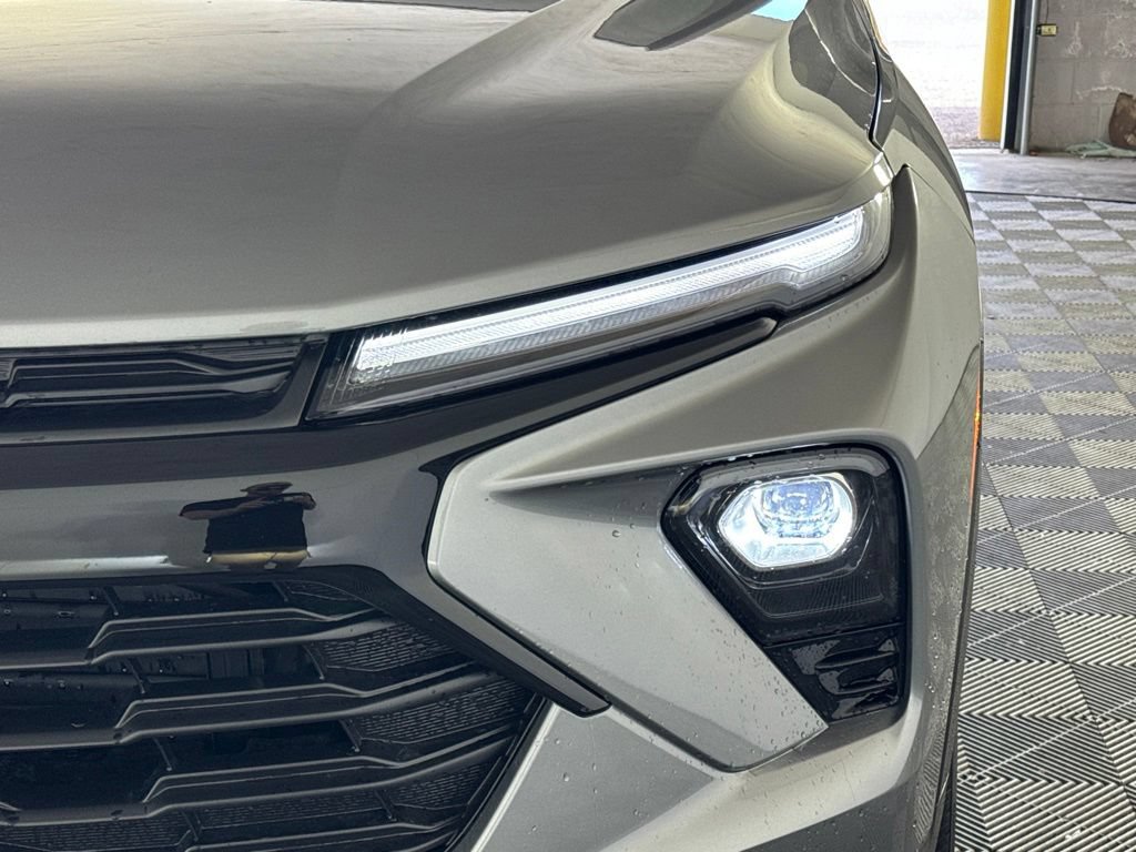 New 2026 Chevrolet TrailBlazer LT w/ Midnight Edition AWD/4WD image 38
