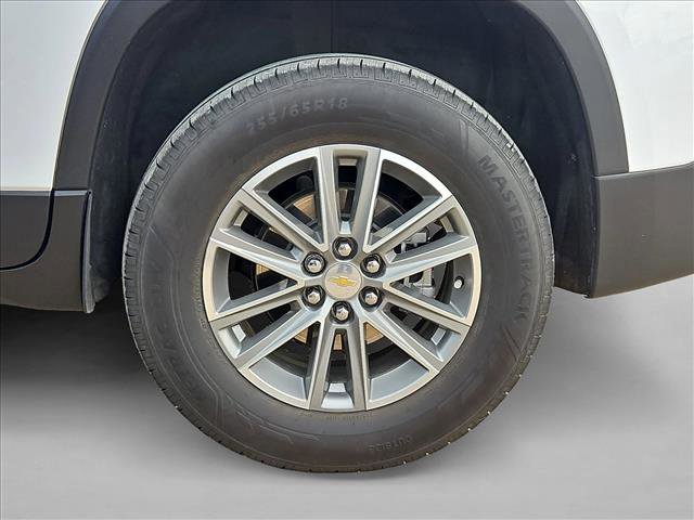 Used 2023 Chevrolet Traverse LT image 16