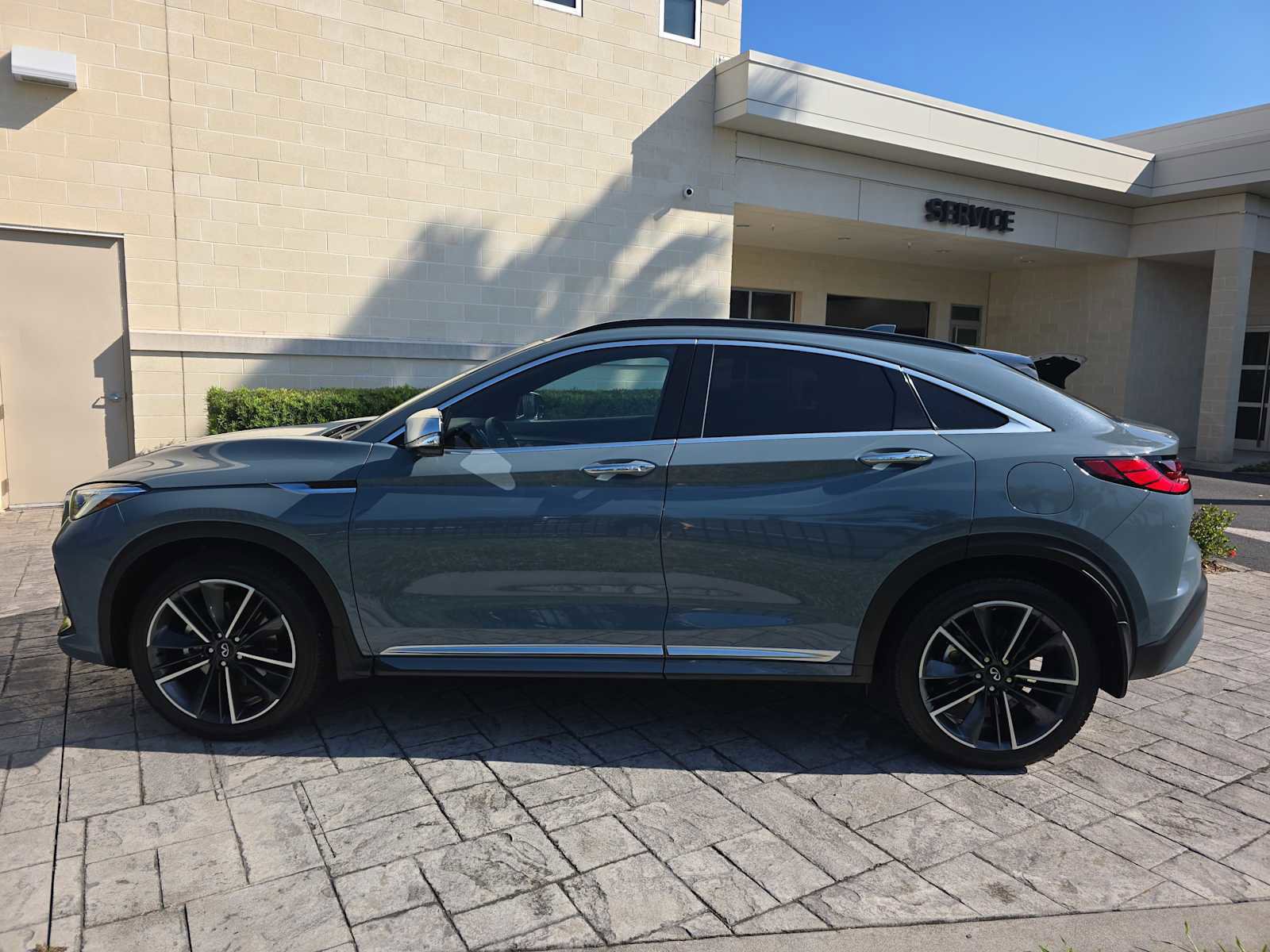 Certified 2025 INFINITI QX55 Sensory w/ Accent Package AWD/4WD image 7