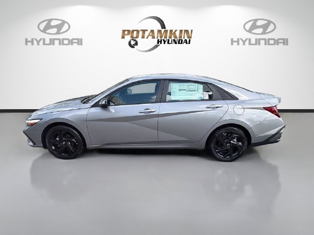 Certified 2026 Hyundai Elantra Sport FWD image 9