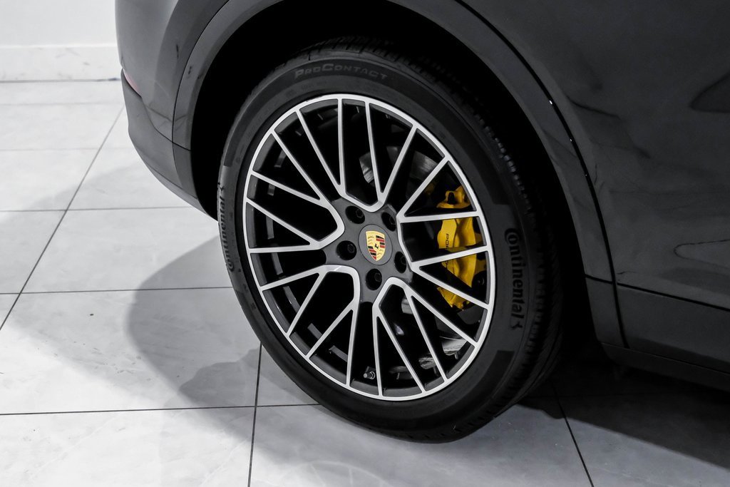 Used 2023 Porsche Cayenne image 64